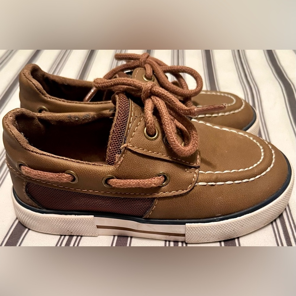 Ocean & Coast Toddler Boy’s Brown Vegan Leather Loafer Boat Shoes Size 8c